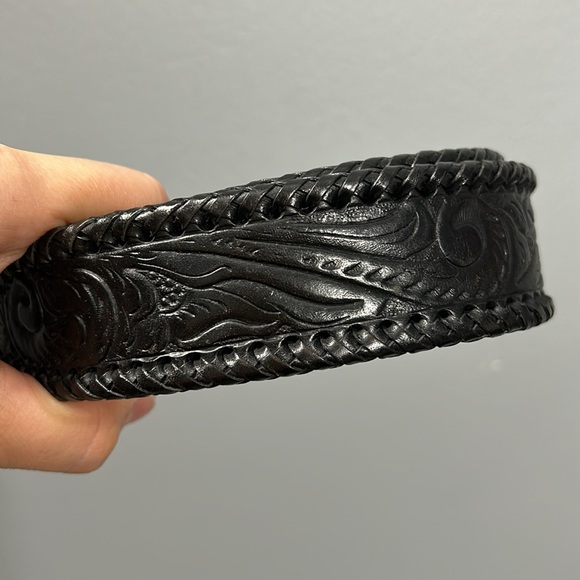 LEEGIN Silver Creek Collection Tooled Leather Western Belt size 36 - Picture 3 of 17